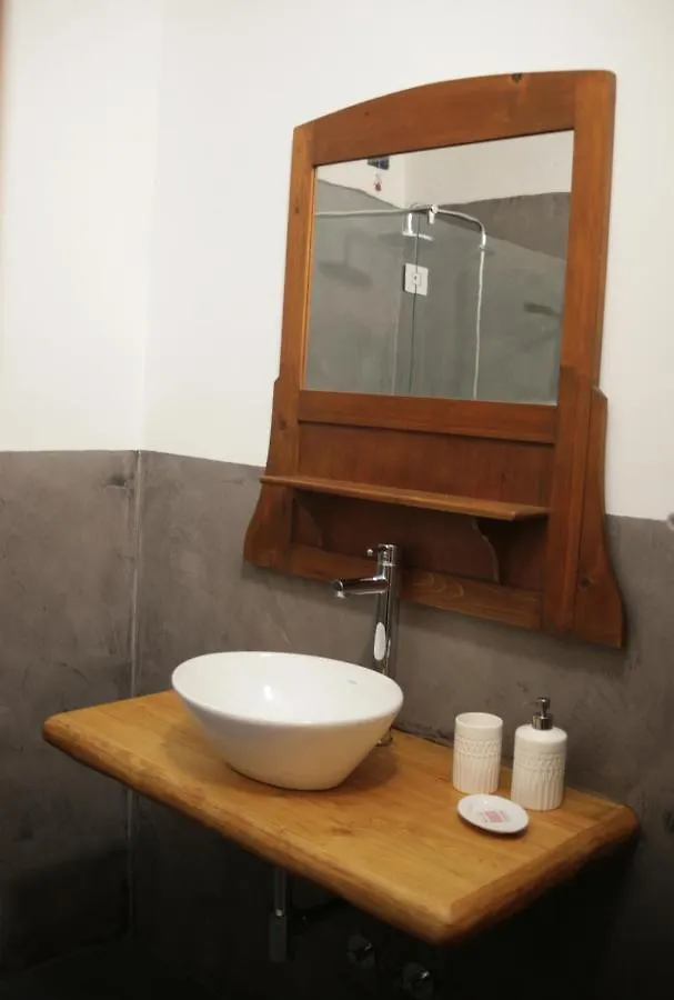 Nocleg ze śniadaniem B&B Val Valerna Lezzeno